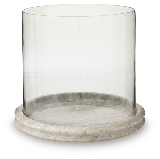 Saskia Candle Holder