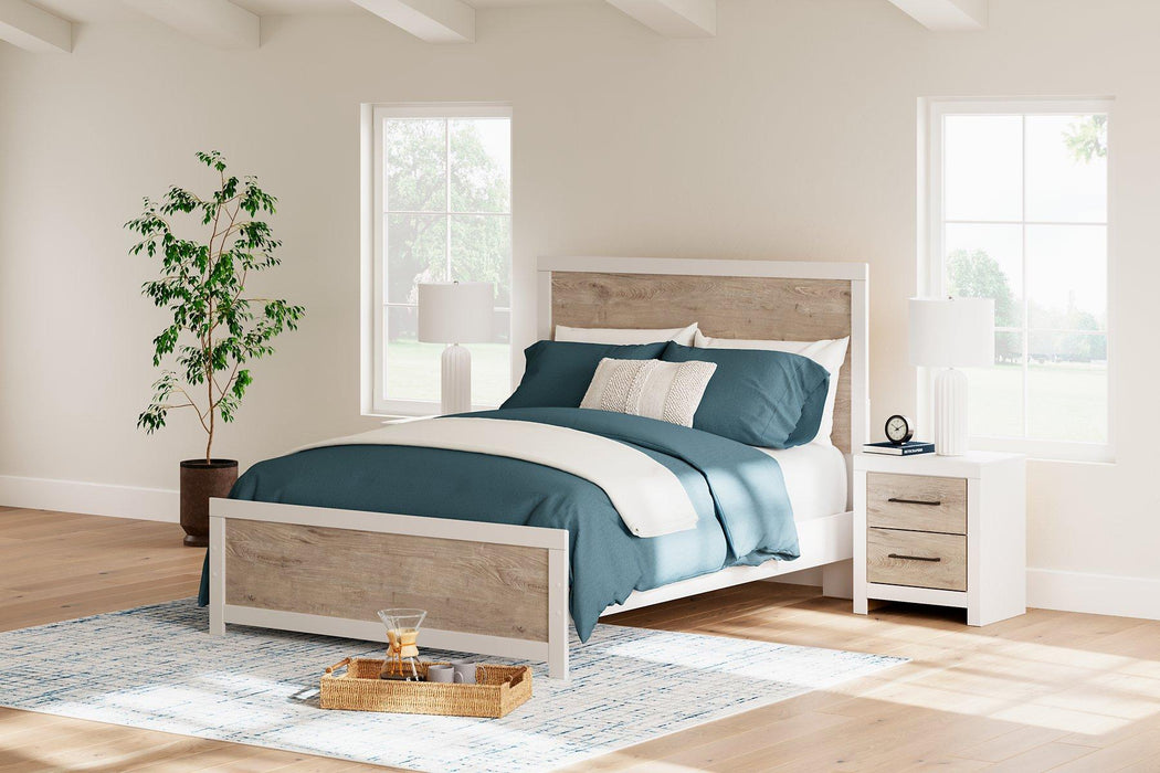 Charbitt Bedroom Set