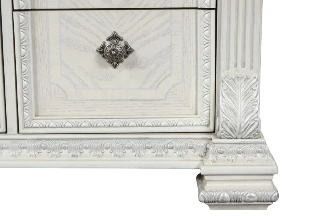 Promenade Chest