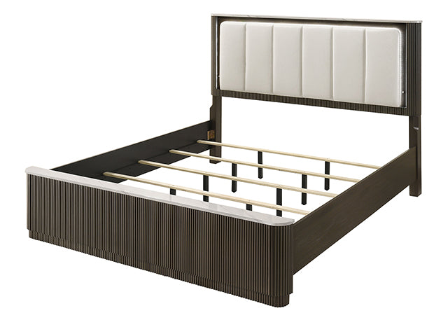 Lantrisant E.King Bed